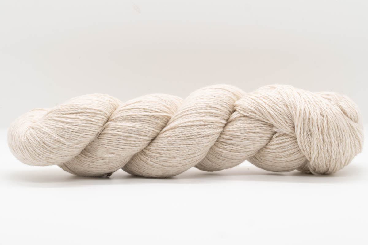 Cashmere Yarn - Undyed Marled Cream/Cloud - Fingering-Yarn Skein-ULA+LIA